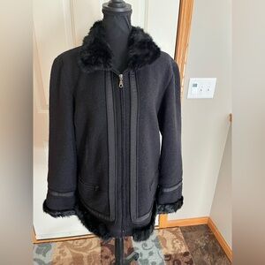 Women’s Hilary Radley black wool coat with faux fur and nice trim detail. Size 8